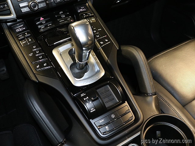 Porsche Cayenne image 20
